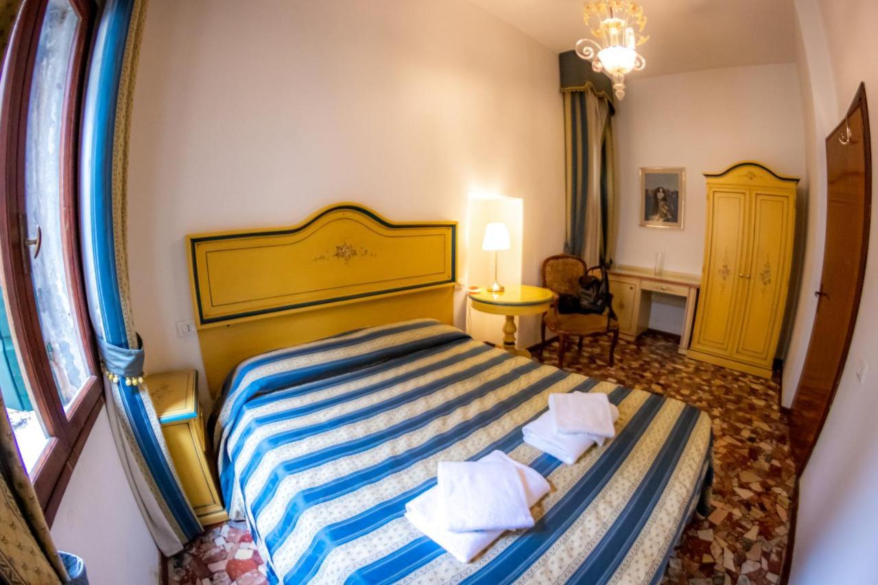 Zaffiro Apartment Венеція Екстер'єр фото